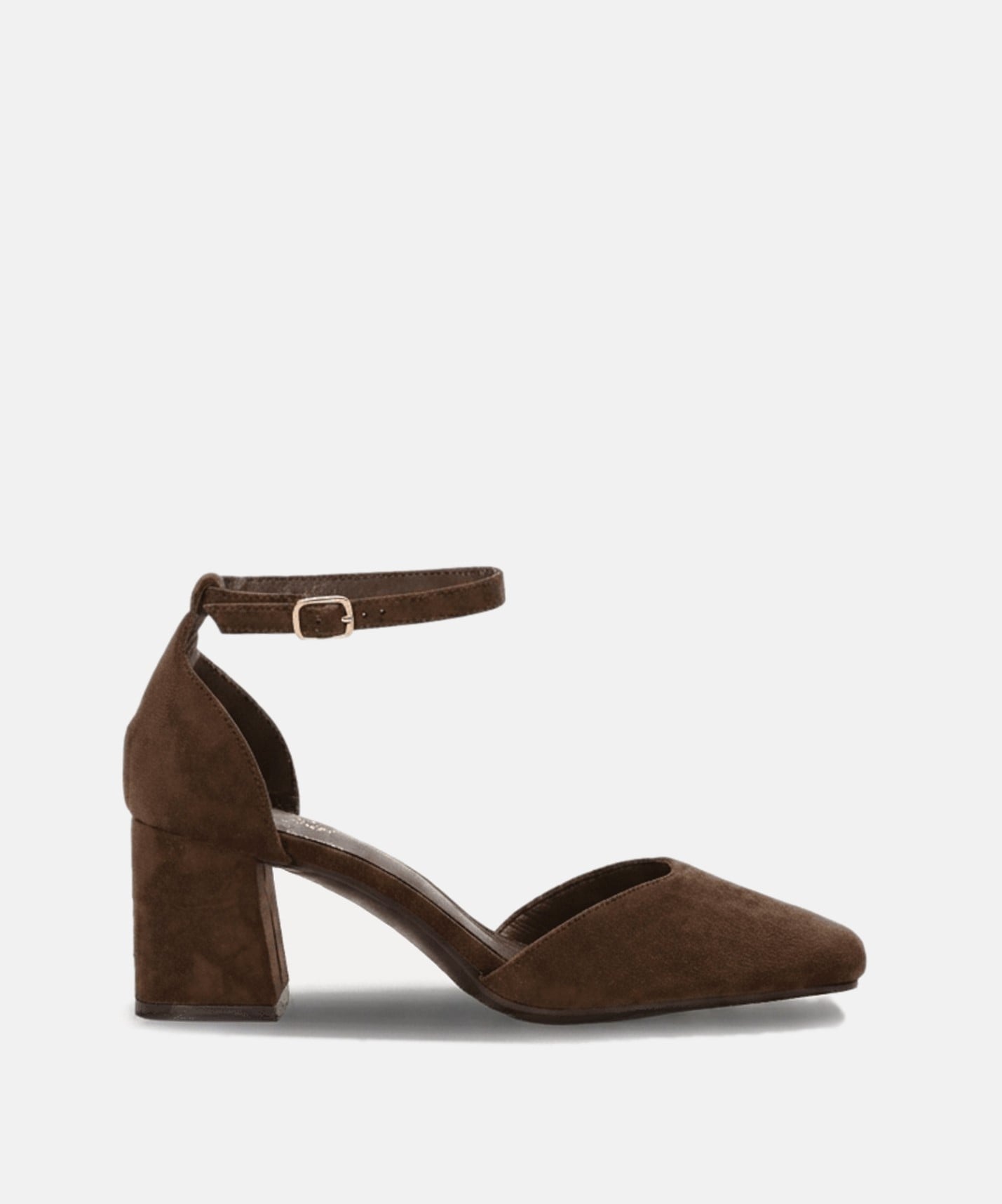 Zapato tac&oacute;n ancho